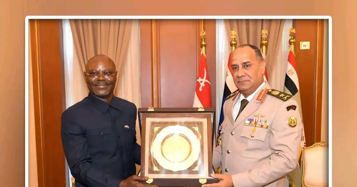 Défense nationale : Le VPM Guy Kabombo Muadiamvita propulse le partenariat militaire avec l’Égypte vers de nouveaux sommets
