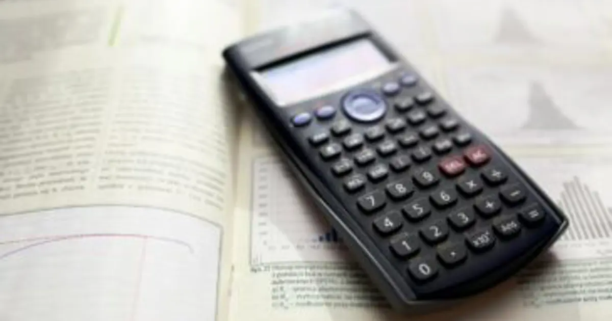 Une seule formule pour tout calculer ? La percée surprenante d’Andrzej Odrzywołek